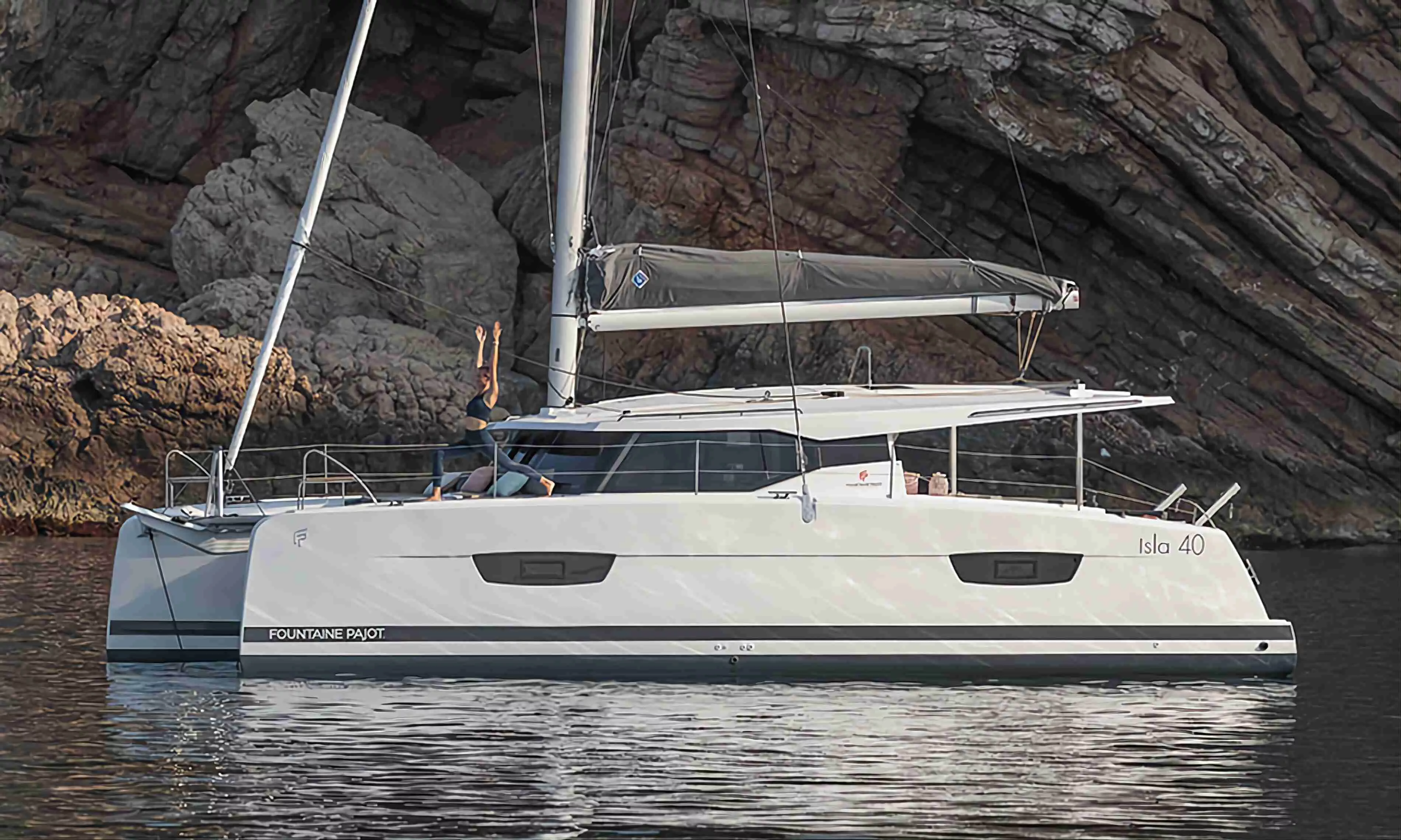 Superbe Fountaine Pajot